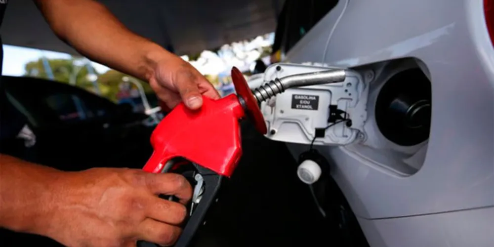 Na véspera, para o dia 1º, a estatal tinha anunciado reduções nos preços dos dois produtos/Foto: Divulgação 