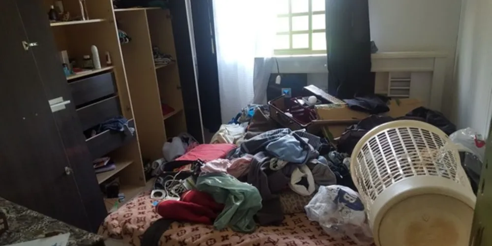 Policiais encontraram munições na residência, mas não havia indícios de drogas