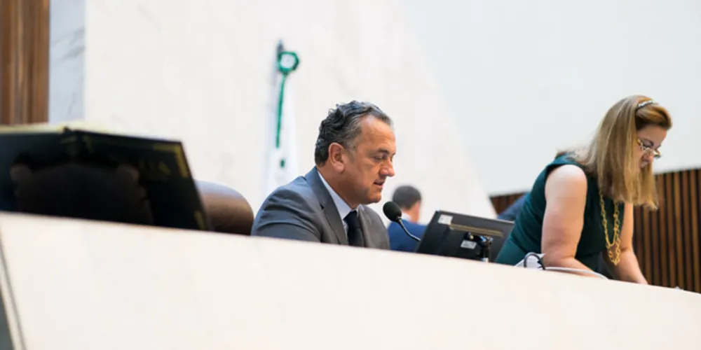Imagem ilustrativa da imagem Plauto garante R$ 2 milhões para reformas de colégios da região