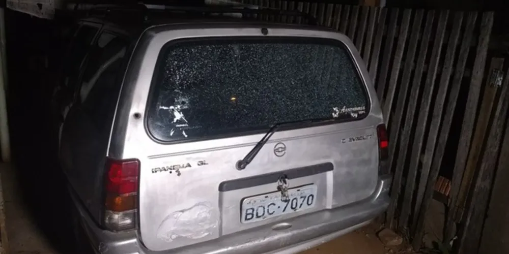 Imagem ilustrativa da imagem Homem é morto a tiros na garagem de casa na Ronda