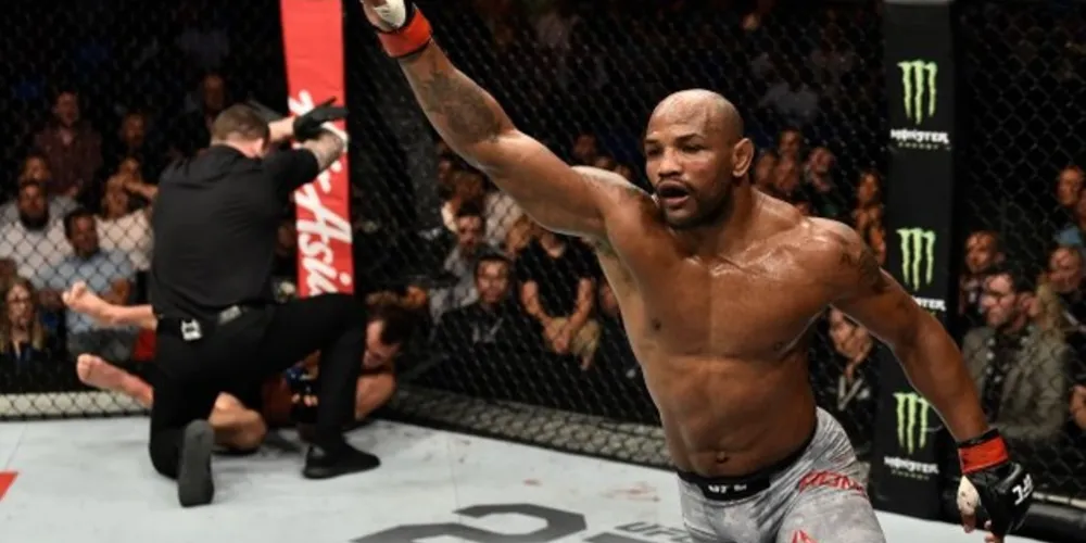 Imagem ilustrativa da imagem Cubano vence por nocaute, mas fica sem cinturão do UFC