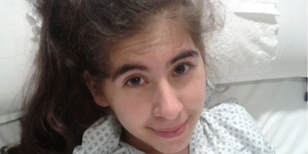 A jovem chilena sofre de um mal raro que, até agora, não foi diagnosticado/Foto: Reprodução Twitter/#JusticiaParaPaula/Reprodução