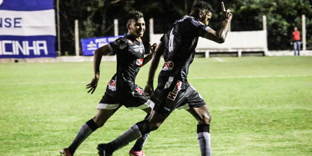 Peixoto marcou o gol do alvinegro na partida