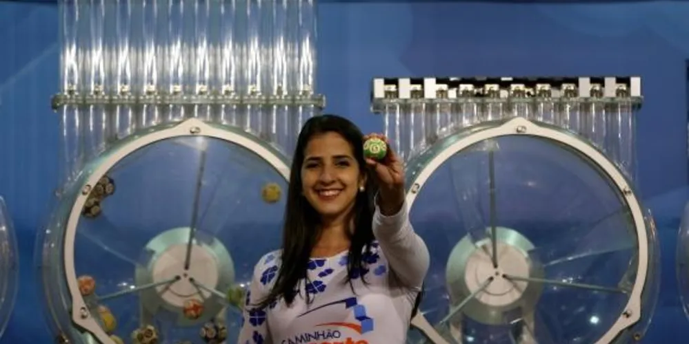 Imagem ilustrativa da imagem Mega-Sena pode pagar maior prêmio deste ano