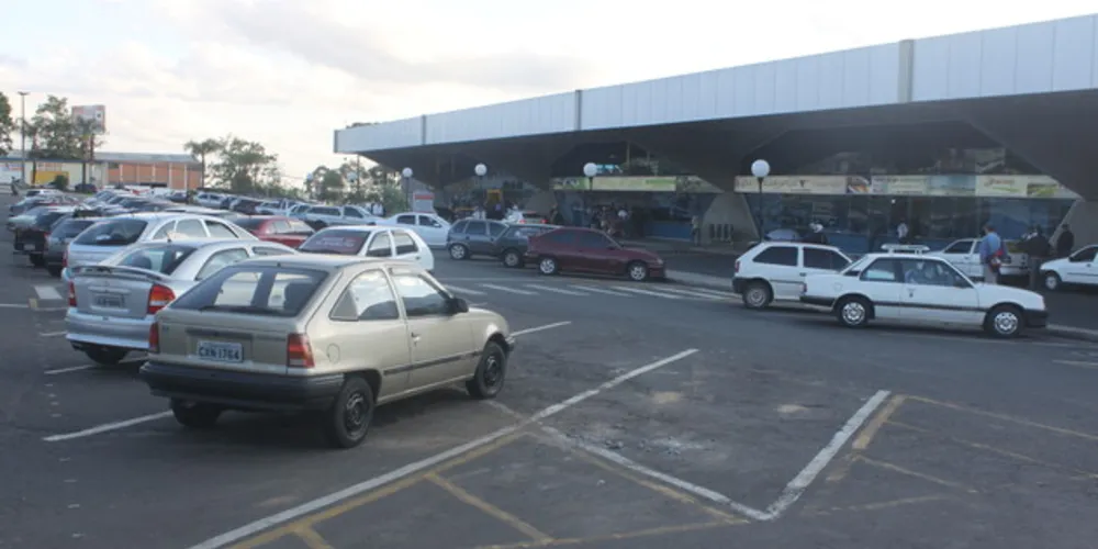 Estacionamento da Rodoviária está entre os que poderão ser explorados pela Proamor