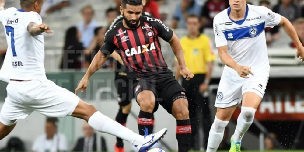 Furacão venceu o Tubarão por 5 a 4 na noite desta quarta-feira (21), no Caldeirão