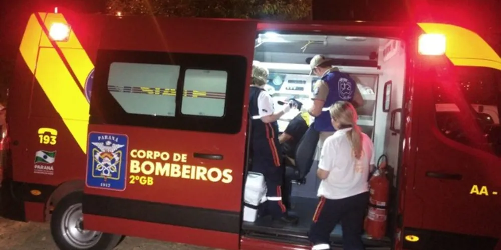 Vítima foi atendida pelos bombeiros e não corre risco de morrer