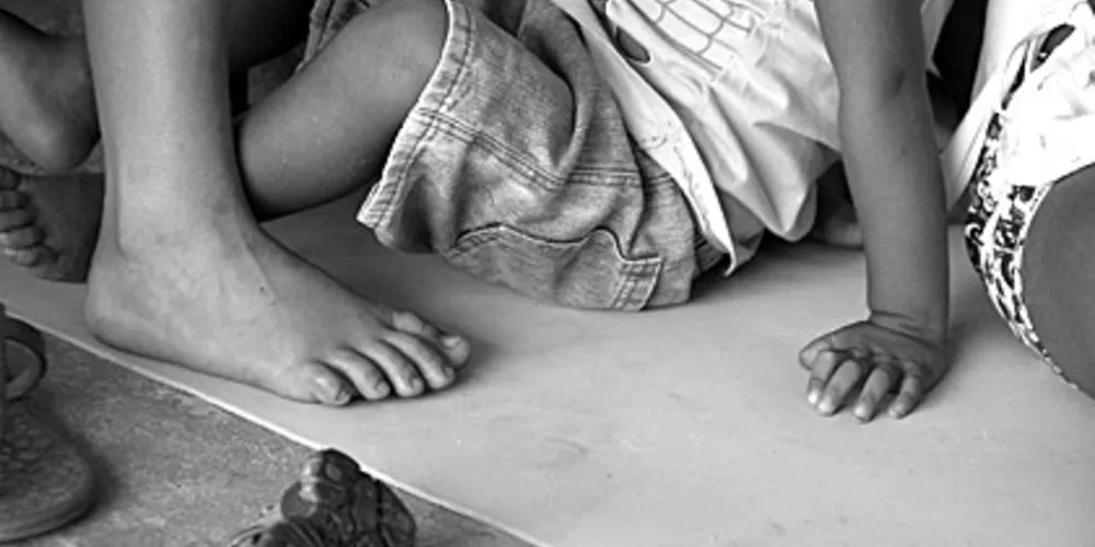 Imagem ilustrativa da imagem Mulher denuncia idoso por abusar da neta de um ano