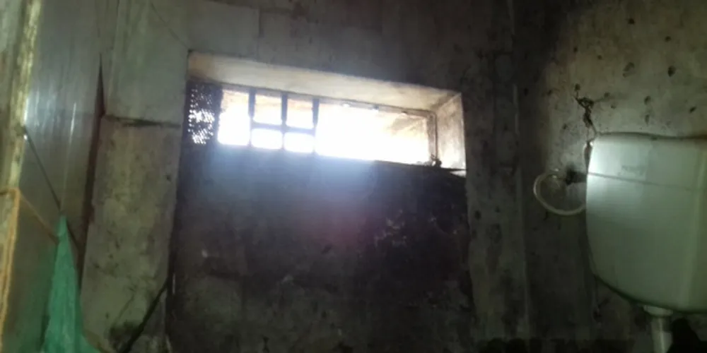 Fuga aconteceu por janela do banheiro da cela 