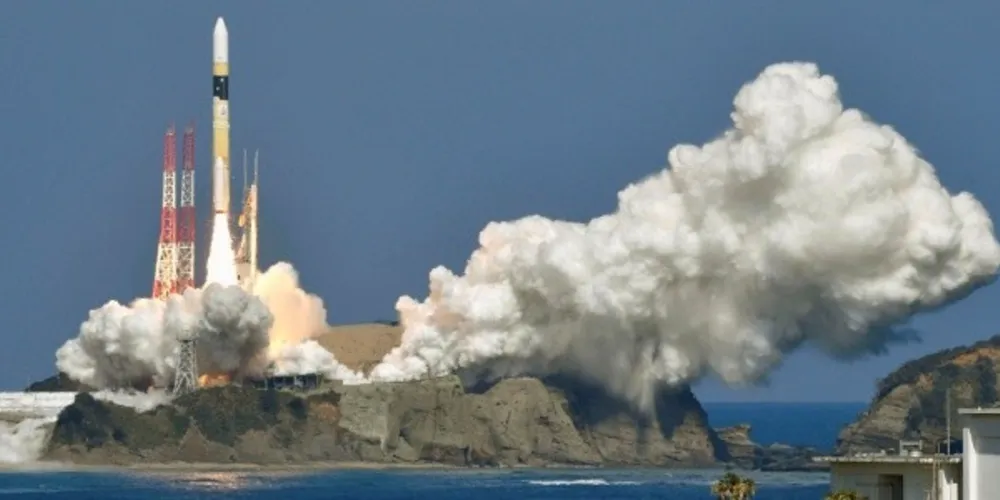 Um foguete H-2A levando um satélite é lançado em Kagoshima, no Japão/Foto: Reprodução UOL Notícias