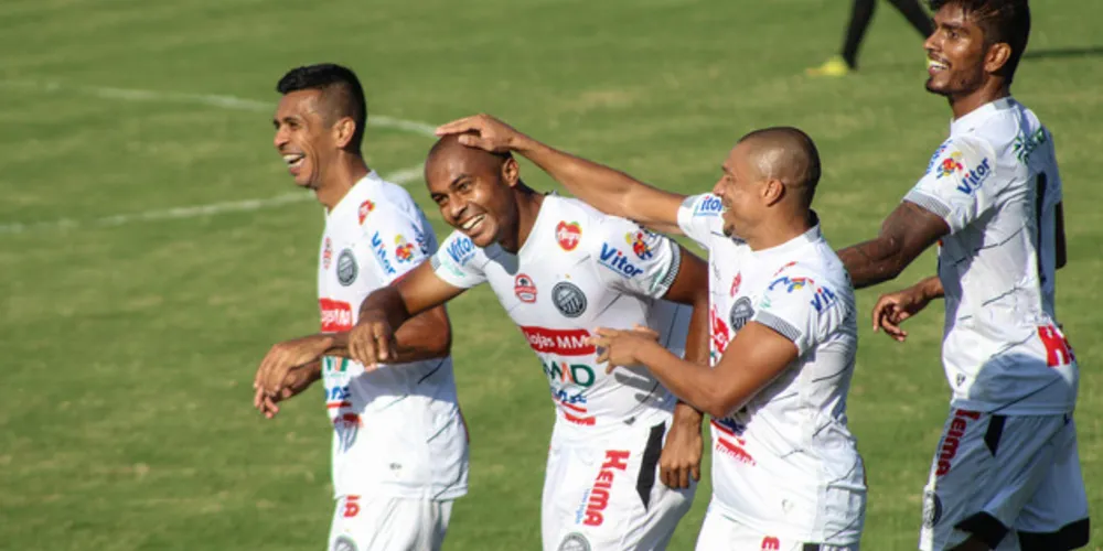 Quirino reestreou com gol contra a Portuguesa Londrinense na Divisão de Acesso