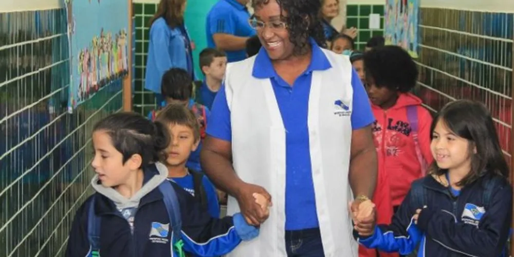 Professores poderão ser chamados para trabalhar em um dos 60 CMEIs e 84 escolas da Rede Municipal de Ensino de Ponta Grossa