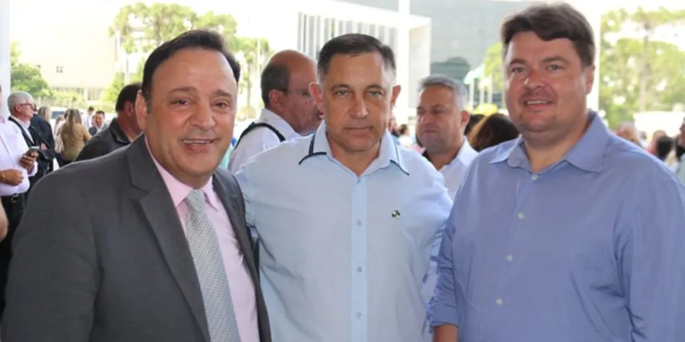 Governador anunciou o programa “Escola Conectada” e mais de R$ 20 milhões para 200 APAES do Estado