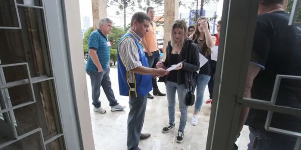 A não apresentação desses documentos implicará na perda da vaga.