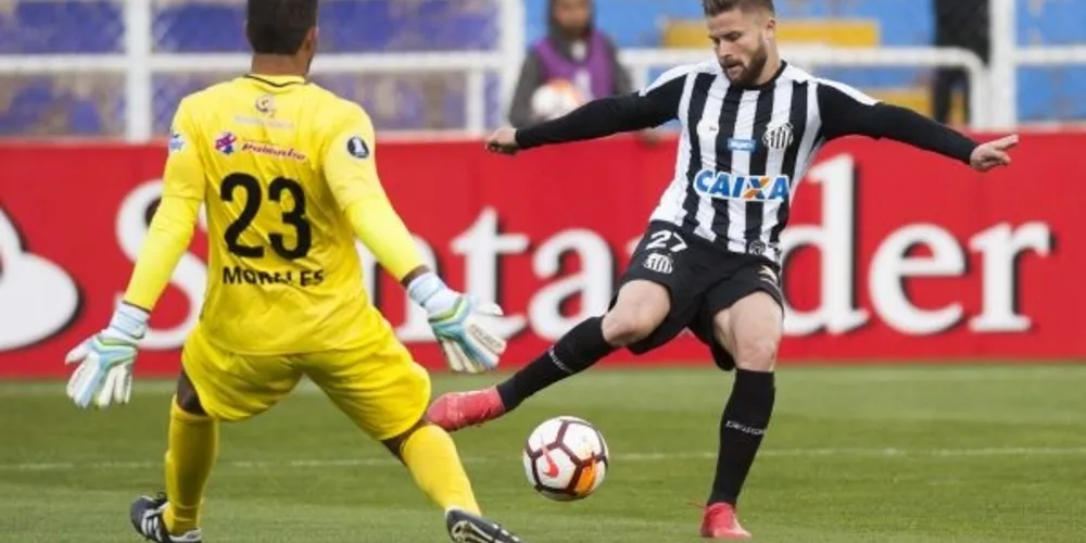 Eduardo Sasha foi um dos destaques do Peixe na estreia da Libertadores 2018 