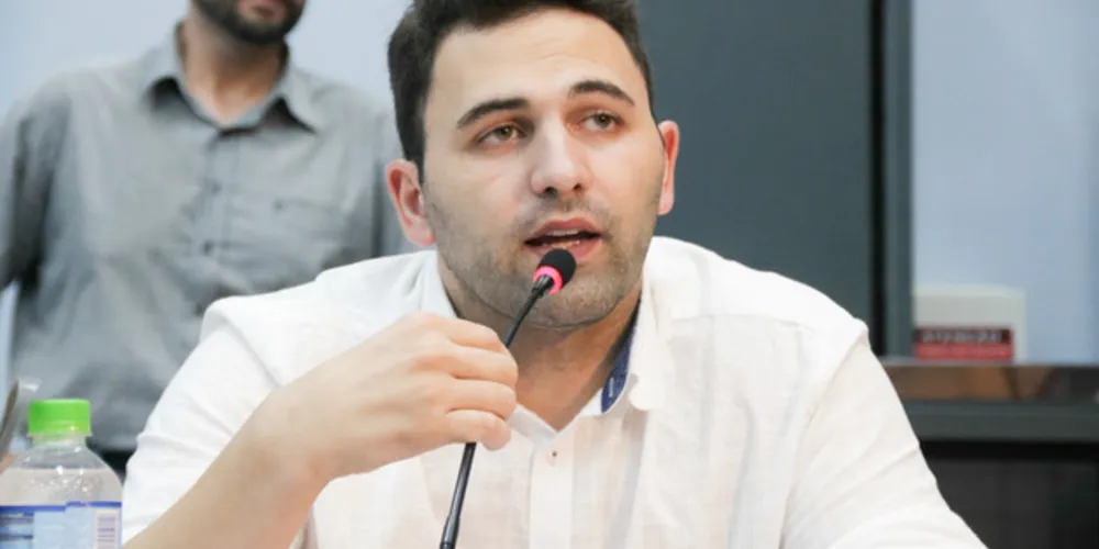 Imagem ilustrativa da imagem Felipe Passos garante carro adaptado para a Apae em PG