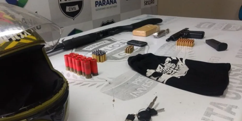 Imagem ilustrativa da imagem Suspeito de assalto é preso com armas e munições