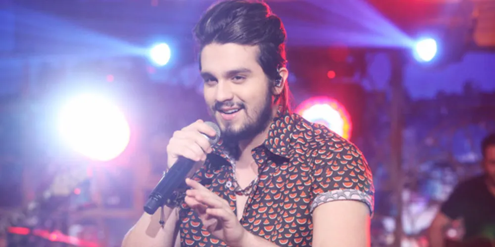 Luan Santana se apresenta no último dia da festa, do dia 19