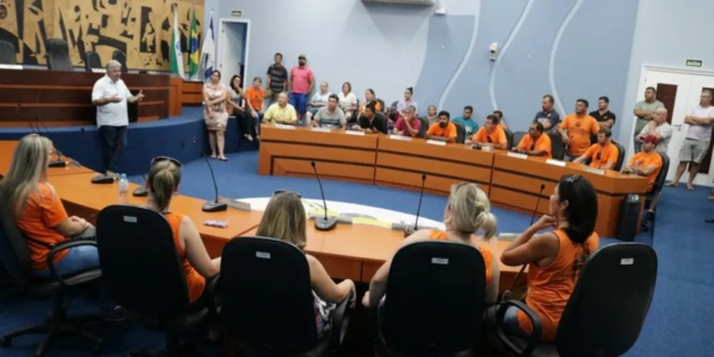 Mainardes se reuniu com empresários do setor e garantiu velocidade no que coubesse ao Legislativo