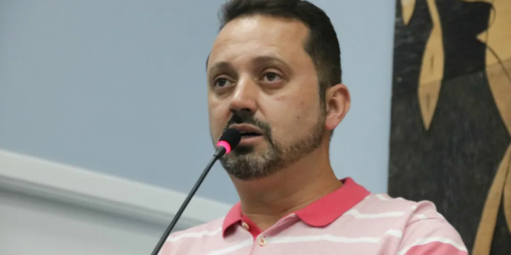 Na tribuna, vereador se comprometeu em apresentar novo texto