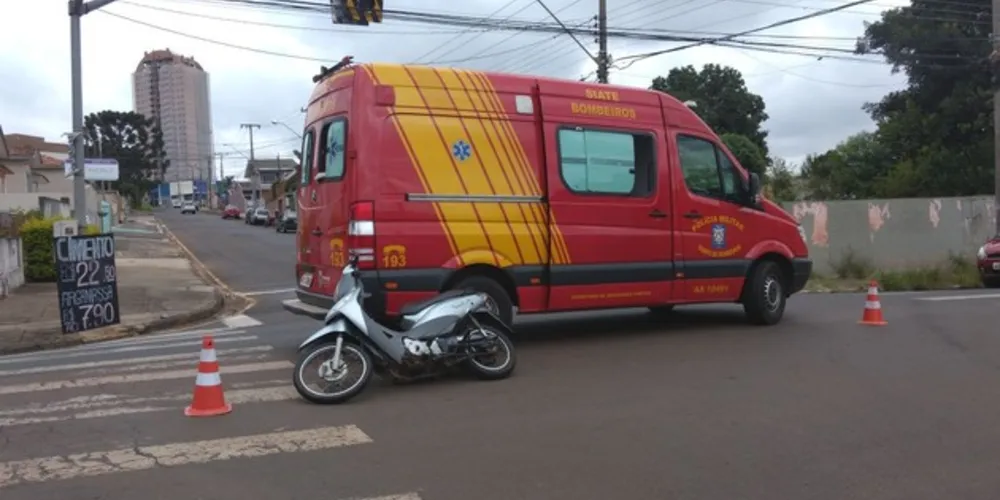 Imagem ilustrativa da imagem Acidente deixa motociclista ferida em Uvaranas