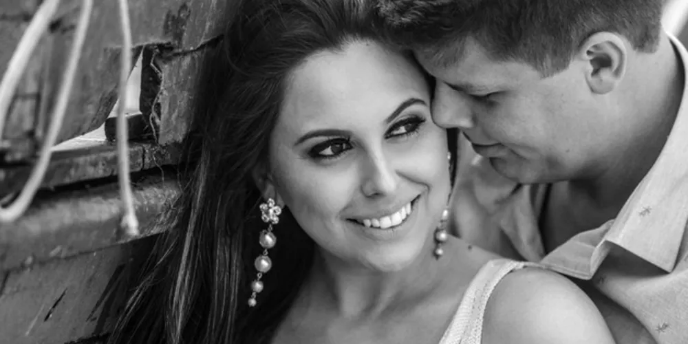 CHUVA DE ARROZ - Na noite deste sábado (10), os sinos da Igreja Nossa Senhora do Rosário irão ecoar para a união do casal Henrique Sukoski e Tailana Lia Sebastião. Da coluna RC os votos de uma feliz união, que a caminhada seja longa repleta de amor e compreensão.