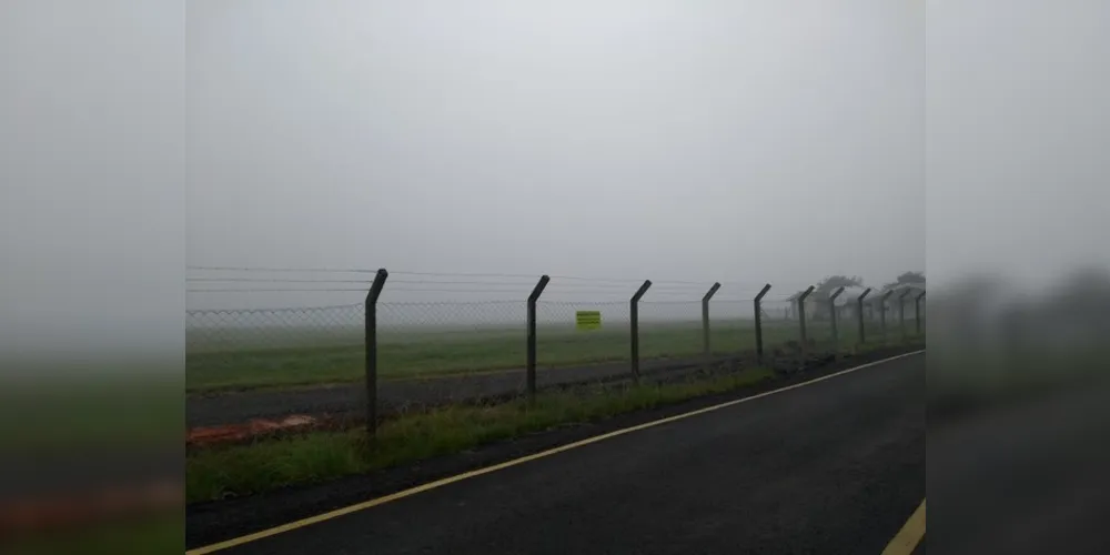 Na manhã deste domingo (11), Santana ainda tinha forte nevoeiro