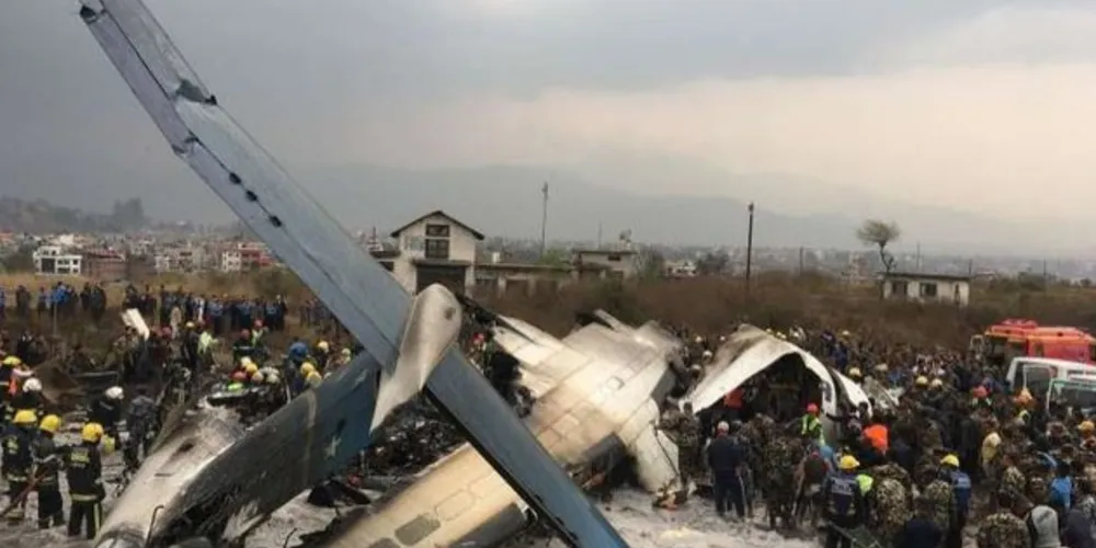 A aeronave estava com 71 pessoas/Foto: AP