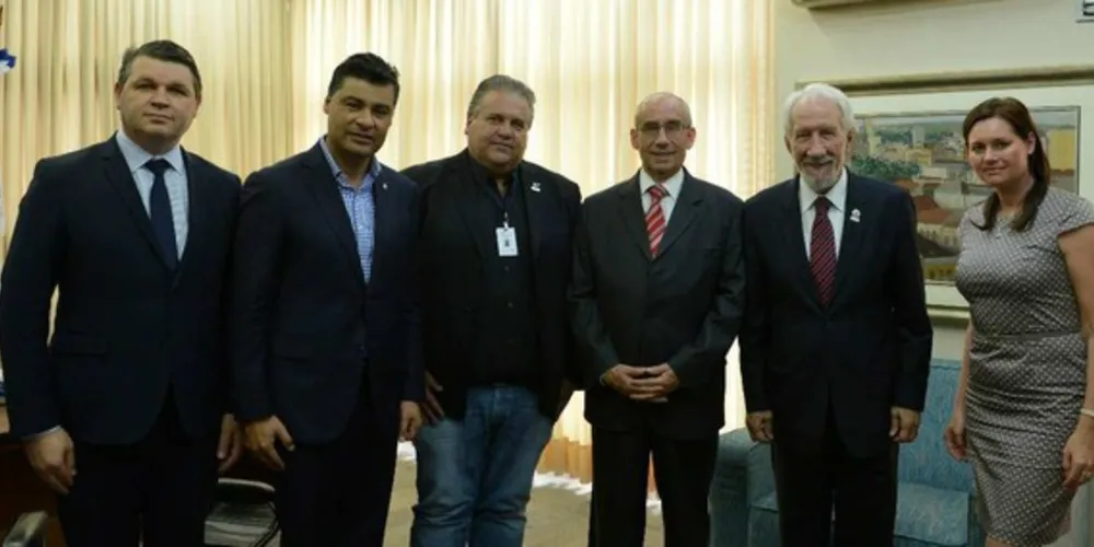 Imagem ilustrativa da imagem Rangel negocia investimentos com cervejeiras tchecas