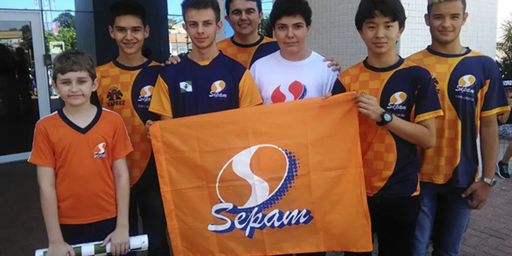 Colégio Sepam participou do Festival Paranaense de Menores com 6 enxadristas