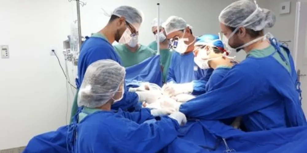 Imagem ilustrativa da imagem Paciente do HU tem mão costurada ao abdômen