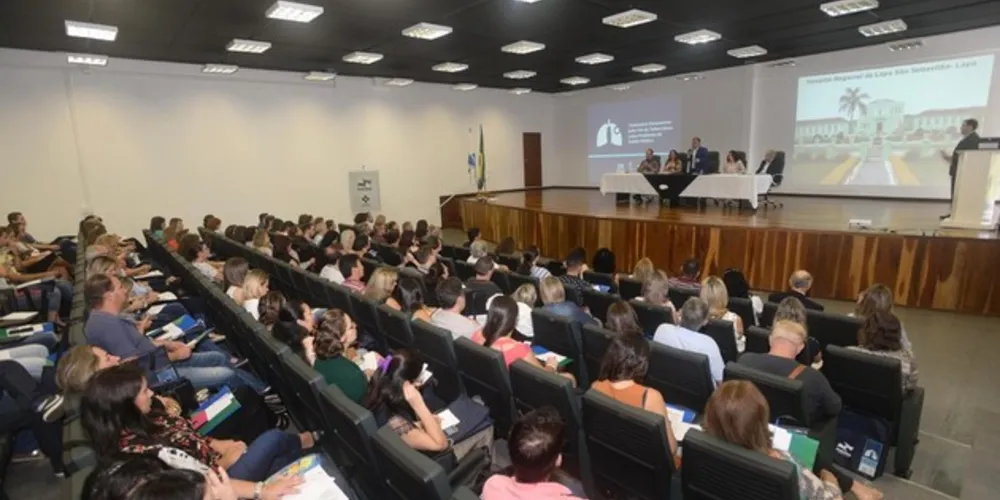 Seminário Paranaense de Tuberculose, realizado em Curitiba/Foto: Reprodução Venilton Küchler