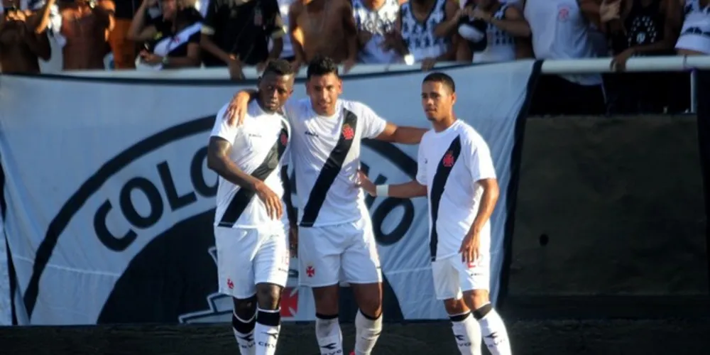 Imagem ilustrativa da imagem Vasco supera o Botafogo e avança para a semifinal da Taça Rio