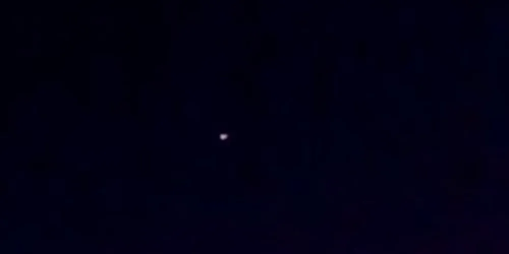 A Estação Espacial Internacional pode ser visto no início da noite da última sexta-feira /Foto: Reprodução YouTube