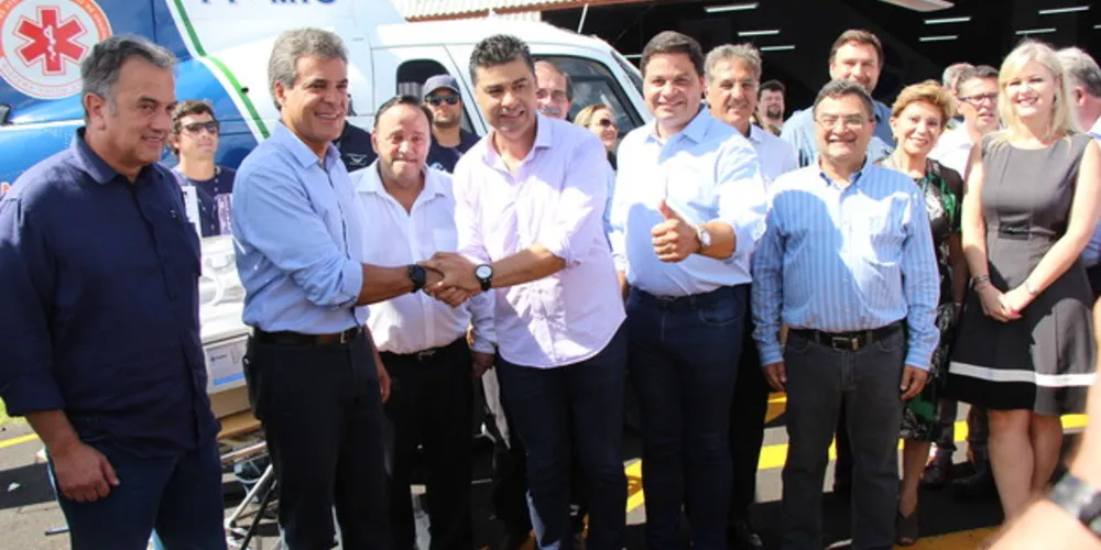 Aeronave modelo Esquilo B2 foi entregue nesta segunda pelo governador Beto Richa
