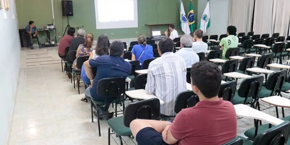 Imagem ilustrativa da imagem Audiência Pública discute iluminação pública urbana em Tibagi