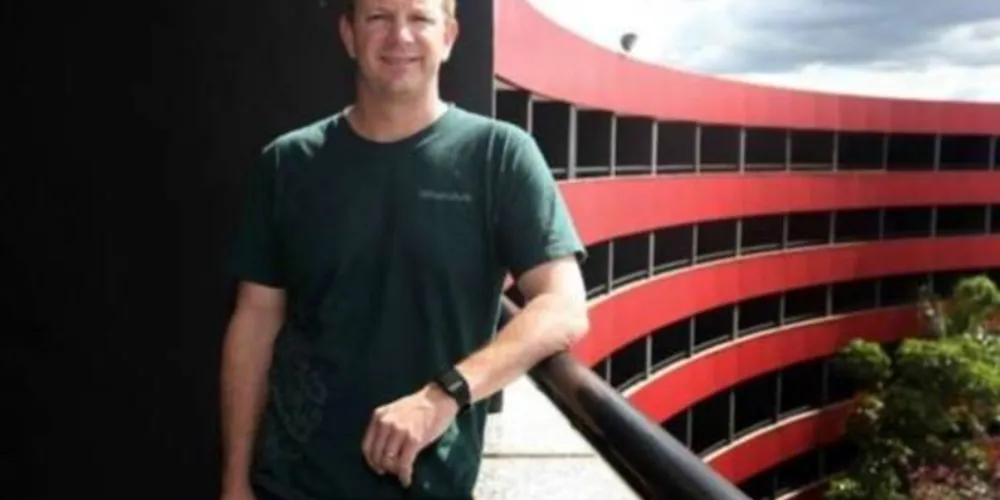 Brian Acton, cofundador do WhatsApp, deixou a empresa em 2017/Foto: Reprodução Estadão