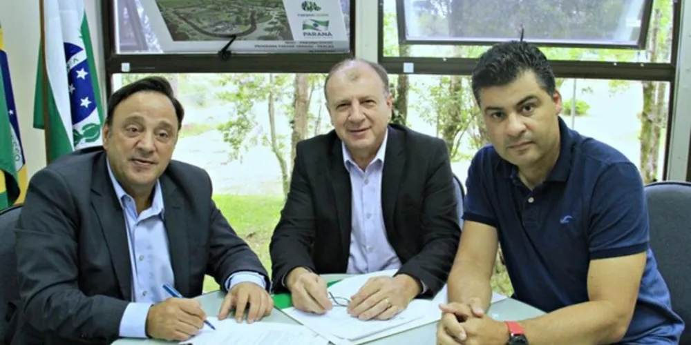 Imagem ilustrativa da imagem Bakri entrega edital para investimento de R$ 3,5 milhões