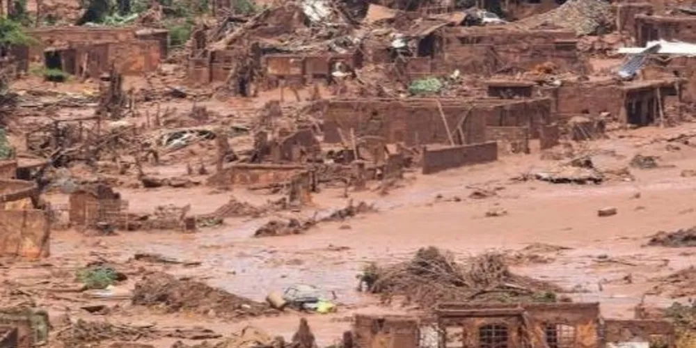 A maior tragédia ambiental enfrentada pelo Brasil aconteceu em 2015/Foto: Reprodução Estadão