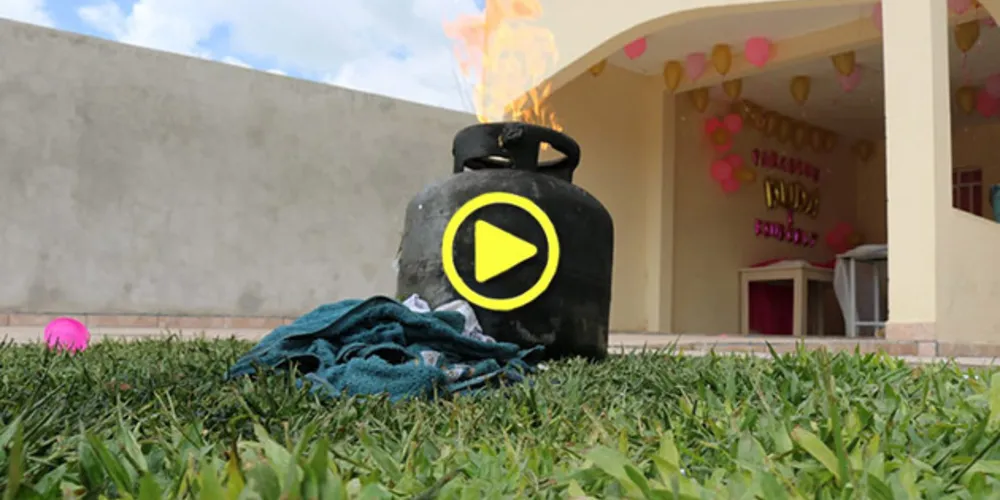 Imagem ilustrativa da imagem Botijão de gás pega fogo em casa e mobiliza bombeiros