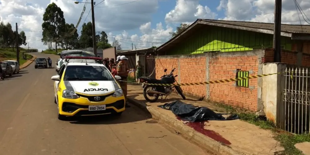 Acidente aconteceu na tarde deste sábado em Oficinas