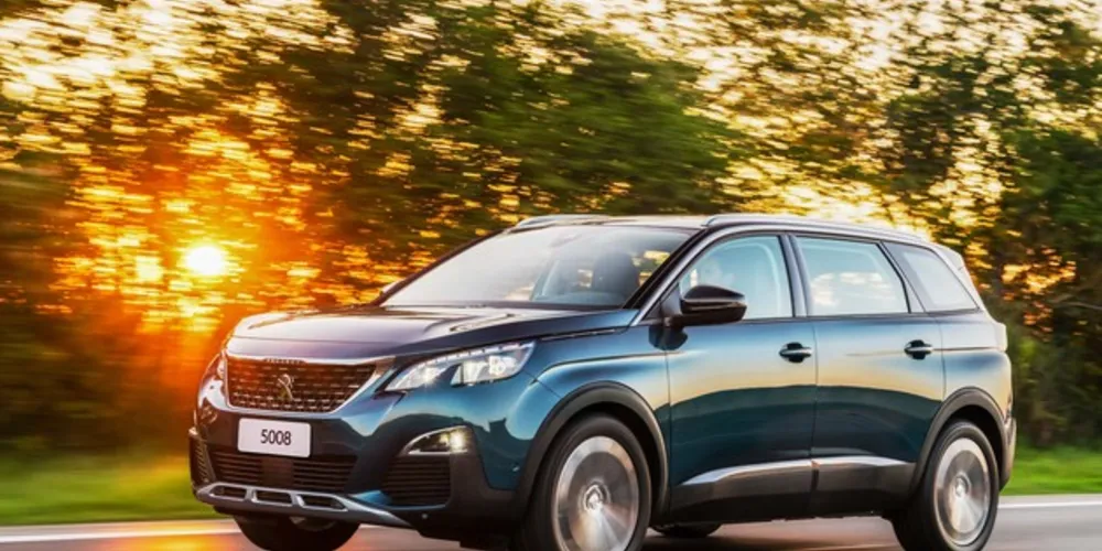 Imagem ilustrativa da imagem Peugeot inicia as vendas do inédito SUV 5008 no Brasil