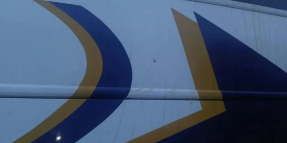 Imagem ilustrativa da imagem Polícia investiga tiros em ônibus da caravana Lula