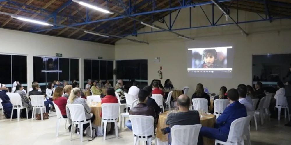 Imagem ilustrativa da imagem Paróquia realiza debate sobre violência em Piraí do Sul