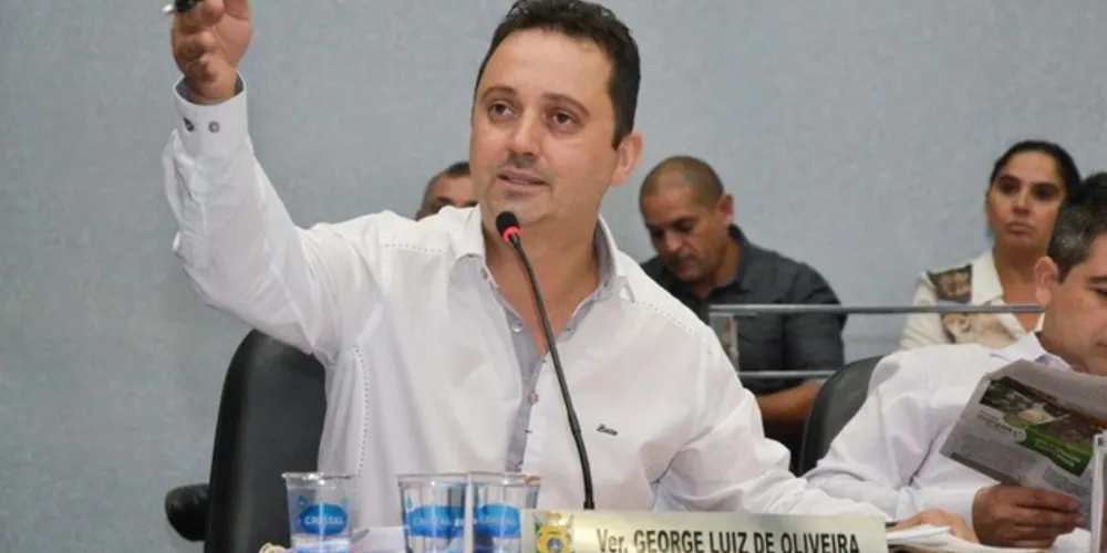 George é autor da iniciativa de retirar os títulos de cidadania concedido