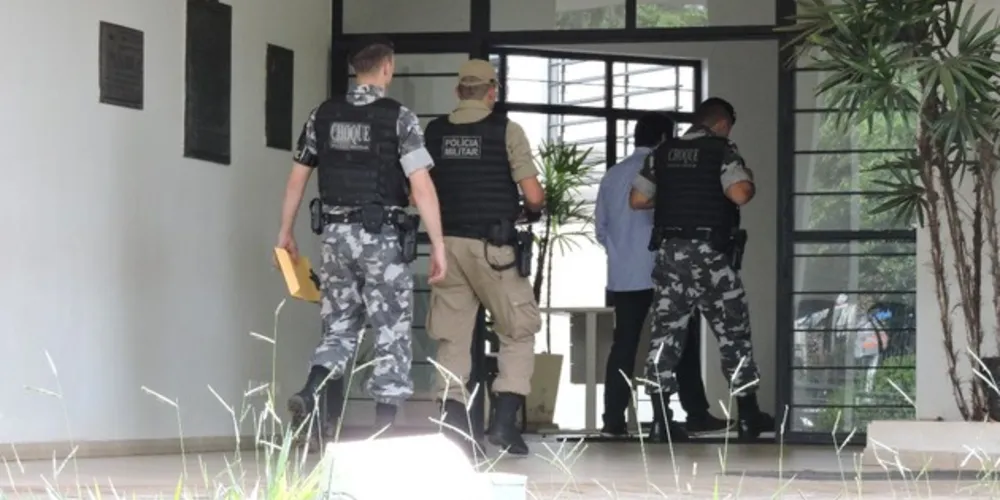 As imagens são de A Voz do Povo de Arapoti