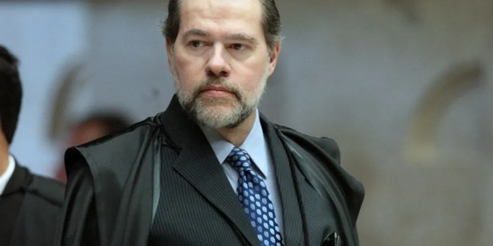 Com esse voto, o placar parcial fica em 5 a 2 pela rejeição do pedido de liberdade de Lula