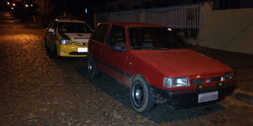 Veículo estava abandonado na região de Uvaranas