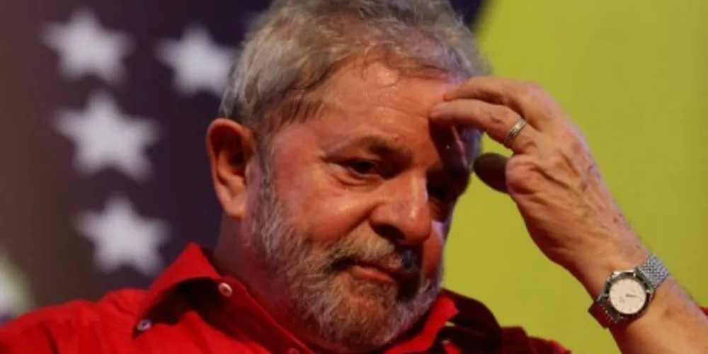 Caso Lula não se entregue até às 17h desta sexta-feira (6), agentes da Polícia Federal podem sair em busca do ex-presidente