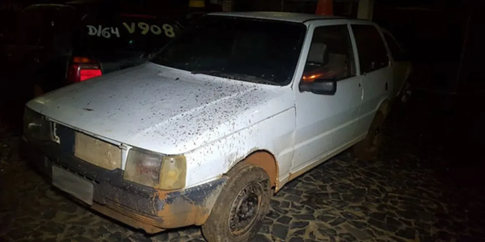 Veículo foi encontrado na noite desta sexta-feira pela Polícia Militar